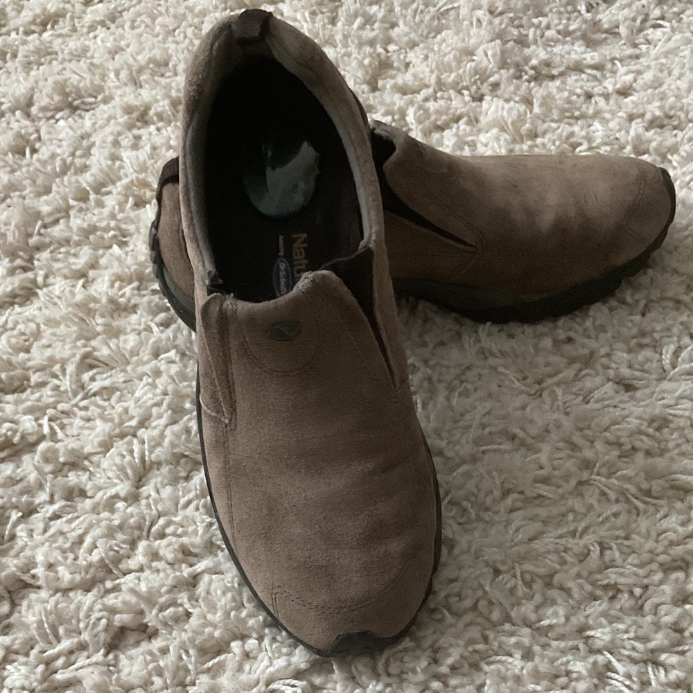 Natural Sport by Dr. Scholl’s suede shoes -size 7.5